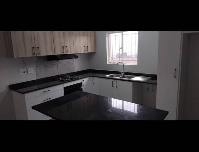 3 BEDROOM PROPERTY TO RENT IN ROODEKRANS